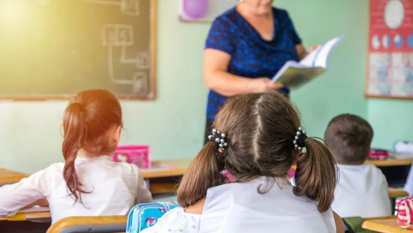 Din 1 septembrie se schimbă regulile în școli. Ce îi așteaptă pe elevi și profesori