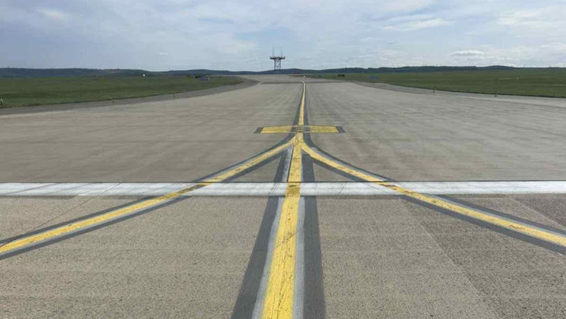 Pista principală a Aeroportului Chișinău, redeschisă înainte de termen