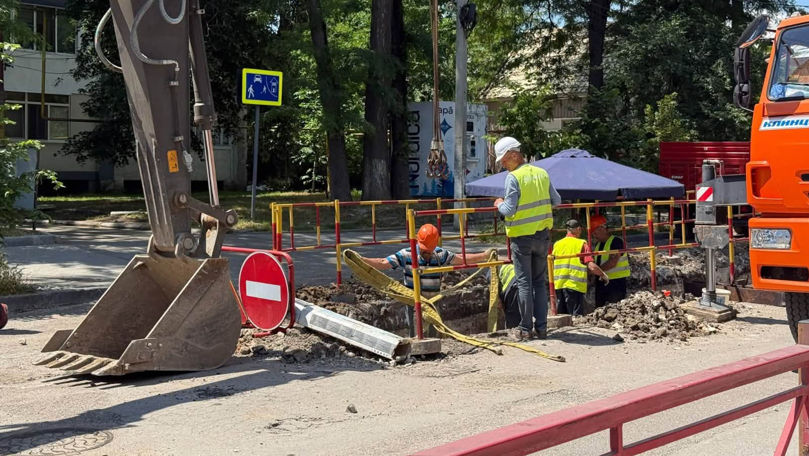 CET-Nord modernizează rețelele termice de pe strada 31 August din Bălți