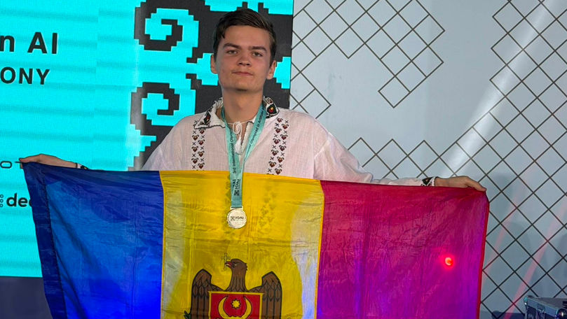 Elevii moldoveni au cucerit trei medalii la Olimpiada Internațională de AI