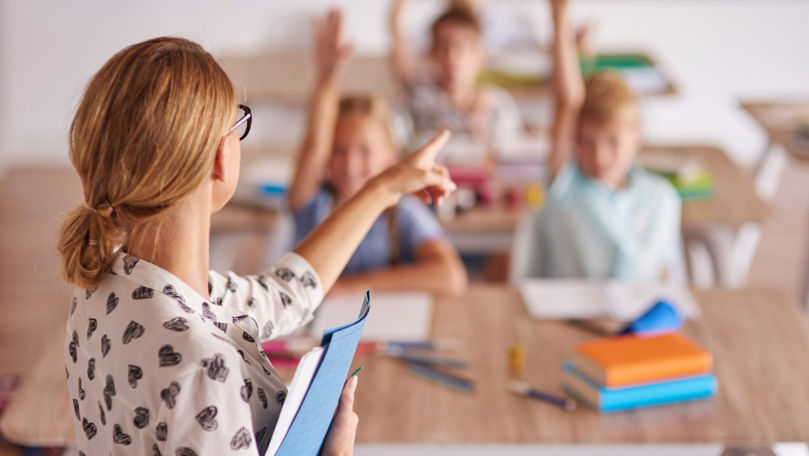 Reforma „Restart în educație”: Școlile o susțin, autoritățile locale o contestă