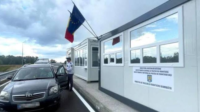 Un moldovean, cercetat după ce a condus o mașină cu plăcuțe retrase