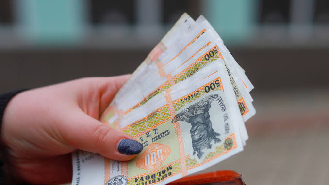 Opinie: Noua politică fiscală ar putea aduce 1,5-2,5 miliarde de lei venituri