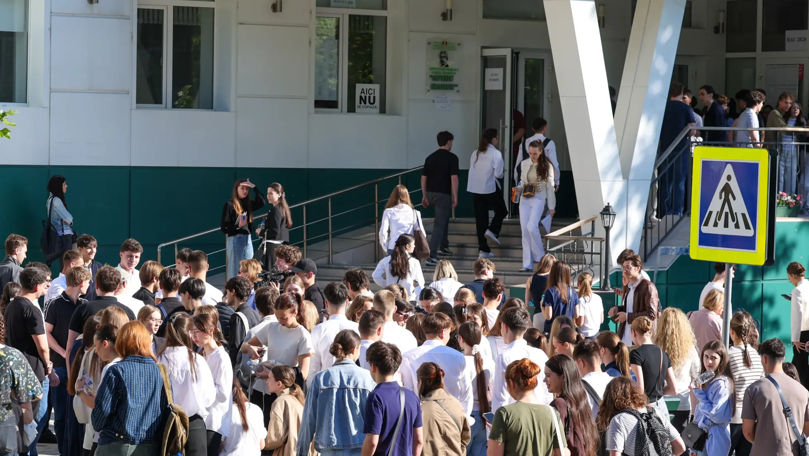 Aproape 2.000 de cereri, depuse în etapa a doua a admiterii la liceele din Chișinău