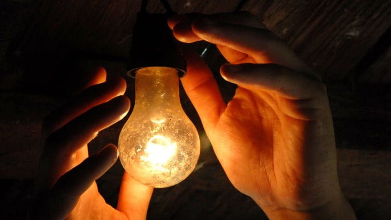 Premier Energy recomandă măsuri urgente pentru reducerea consumului de energie